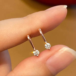 E3428 Orecchini in oro rosa con diamanti, taglio rotondo brillante, colore G, naturali, classici da donna per tutti i giorni - Product Image 3