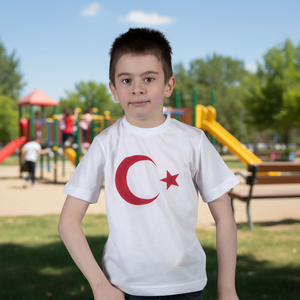 Camiseta para niños con estampado de estrella de media luna y bandera roja blanca Camiseta TRNC - Product Image 3