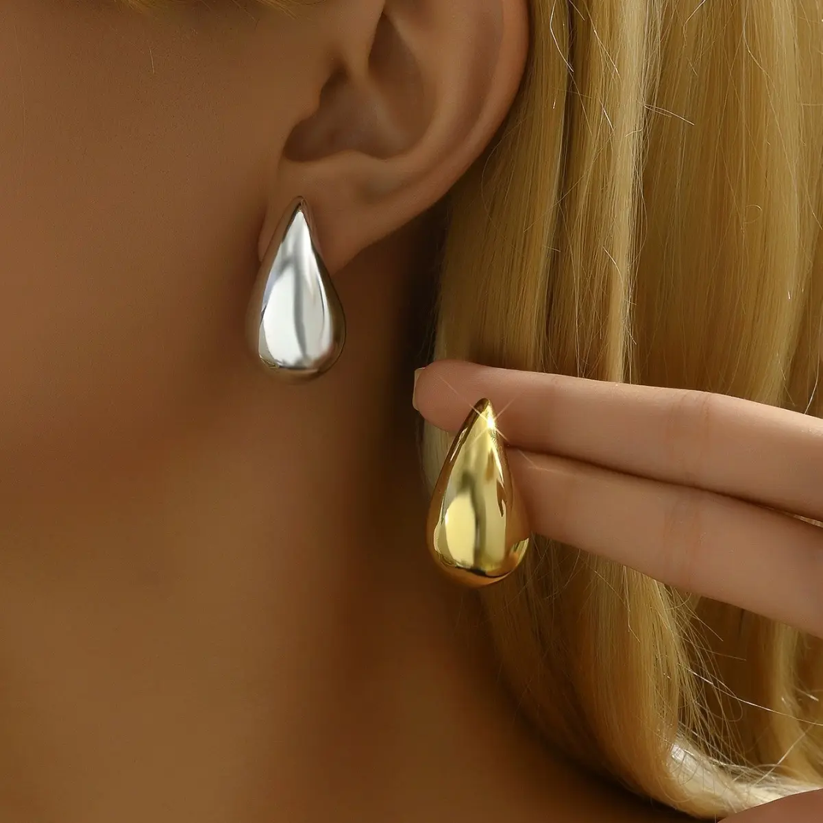 Nuovo Design di moda orecchini a forma di goccia d'acqua in metallo lucido per regalo da donna