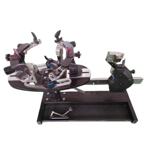 Machine à cordage de raquettes de tennis, de badminton et de squash automatisée et informatisée de haute précision pour les magasins de sport professionnels - Product Image 4