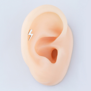 Fabriek <span class=keywords><strong>Direct</strong></span> Astm F136 Veilige Titanium Implantaat Kwaliteit Intern Schroefdraad Bliksem Labret Neus Oor Piercing Sieraden - Product Image 6