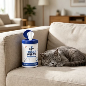 Toallitas Extra Gruesas para Dedos de Mascotas, Libres de Ingredientes Peligrosos y Seguras para Lamer, para Perros y Gatos - Product Image 2