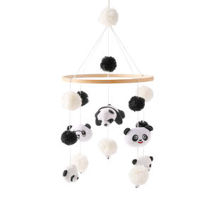 Pendentif sensoriel Ins berceau de bébé jouets de dentition berceau mobile jouet décor de pépinière lit bébé enfants en peluche <span class=keywords><strong>bois</strong></span> jouets suspendus pour bébé tapis de gymnastique - Product Image 4
