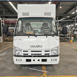 ISUZU 4x2 P4 P5 LED Screen Advertising Truck New Diesel LED Display Truck for Sale - Product Image 3