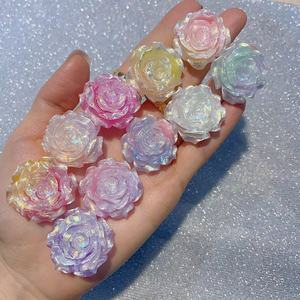 3ซม. กุหลาบเรืองแสงในเรซินเข้มเสน่ห์ดอกไม้สีออโรร่า DIY เสน่ห์สำหรับเคสโทรศัพท์คลิปผม
