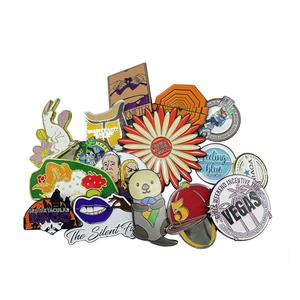 सूट पुरुषों के लिए सबसे अनुकूल खाली डिजाइन कार्टून 3 डी नर्स एनमेल लैपल पिन - Product Image 3