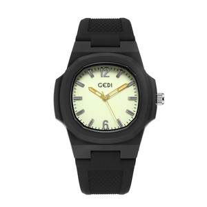 Reloj deportivo de moda para hombre, reloj ovalado de nicho, resistente al agua, de cuarzo, con correa de silicona, venta al por mayor. - Product Image 6