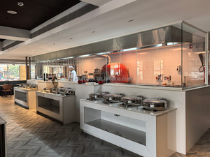 Progetto Cucina per Hotel SAROVAR in Uganda: Attrezzature Commerciali e per Buffet con <span class=keywords><strong>Forno</strong></span> per Pizza in Pietra - Product Image 5