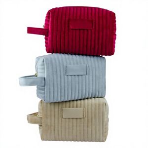 Trousse de Toilette Portable Haut de Gamme en Velours avec Fermeture Éclair pour Femme, Grande Capacité, Respirante et Ultra-Légère pour Voyages en Extérieur - Product Image 1