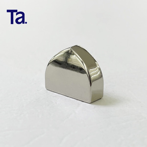 TANAI vente en gros 14mm en alliage de Zinc <span class=keywords><strong>fermeture</strong></span> à glissière bas s'arrête Nickel métal <span class=keywords><strong>fermeture</strong></span> à glissière curseur s'arrête <span class=keywords><strong>fermeture</strong></span> à glissière queue <span class=keywords><strong>Clip</strong></span> avec vis pour <span class=keywords><strong>sac</strong></span> à main - Product Image 3