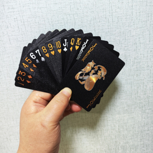 ไพ่โป๊กเกอร์คุณภาพสูง 55 ใบ ยี่ห้อ Golden Casino ไพ่พลาสติกสีดำ ไพ่หรูหราสีทอง สำหรับเล่นโป๊กเกอร์ - Product Image 1
