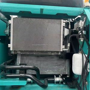 รถขุดไฮดรอลิก Kobelco SK 210 มือสอง คุณภาพดี ขนาด 20 ตัน พร้อมมอเตอร์สำหรับตรวจสอบรายงานและวิดีโอ - Product Image 1