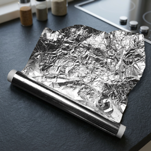 Rouleaux de papier aluminium robustes et de qualité alimentaire, durables pour la cuisine, idéaux pour le barbecue, la cuisson au four, la cuisson à la vapeur et l'emballage. - Product Image 6