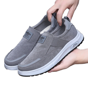 Chaussures décontractées pour hommes, légères, respirantes, antidérapantes, style sportif, à enfiler, tendance printemps-été, prix usine bas, durables - Product Image 1