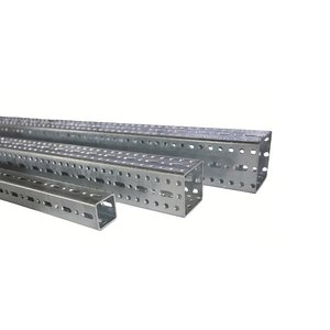 Columna de Acero Galvanizado Perforada Cuadrada de Alta Calidad - Product Image 1