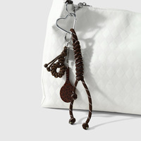 Breloque tendance léopard avec boucle en corde tressée, fermoir cœur, pendentif acrylique, chaîne multi-breloques, porte-clés de sac à main