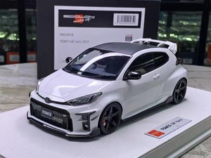 MODELO <span class=keywords><strong>DE</strong></span> COCHE <span class=keywords><strong>DE</strong></span> RESINA A <span class=keywords><strong>ESCALA</strong></span> <span class=keywords><strong>1</strong></span>:<span class=keywords><strong>18</strong></span> DEL TOM'S GR Yaris 2022, Juguete Fundido a Presión, Pieza <span class=keywords><strong>de</strong></span> Exhibición <span class=keywords><strong>de</strong></span> Modelo Automotriz Personalizado, Blanco Brillante/Perla - Product Image 2