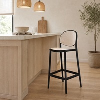 Chaise de bar empilable en rotin tressé plastique à pieds hauts au design contemporain