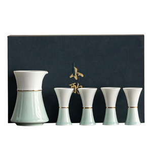 Juego de vino de cerámica estilo chino, decantador de porcelana con 4 tazas para uso doméstico, empaque en caja de regalo. - Product Image 5