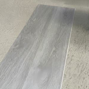 Suelo SPC impermeable de 6 mm con sistema de clic para apartamentos pequeños - Product Image 1