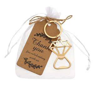 Llavero con forma de diamante, abridor de botellas, aleación de zinc dorada, recuerdos para fiestas de boda con etiquetas de papel kraft y bolsas de organza, juego de 15 piezas - Product Image 4