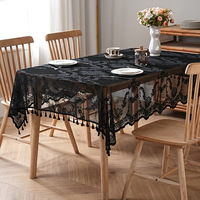 Nappe de salle à manger vintage en dentelle noire florale romantique française, glands, rectangulaire, tissé, lavable, usage domestique pour le café.