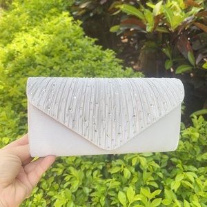 Bolso <span class=keywords><strong>de</strong></span> noche <span class=keywords><strong>de</strong></span> estilo europeo Vintage con <span class=keywords><strong>piedra</strong></span> <span class=keywords><strong>de</strong></span> cristal - Product Image 3