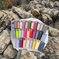 Vente en gros de coques de téléphone portable en silicone au design luxueux pour iPhone 17/12/Mini/Pro/Max/11/13/14/15/16/7 Plus/XR