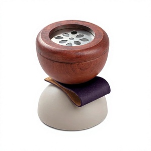 Brûleur à encens Royal Oasis Emberline Artisan en résine époxy et bois d'acacia, support à oud de luxe fait à la main pour les maisons arabes - Product Image 1