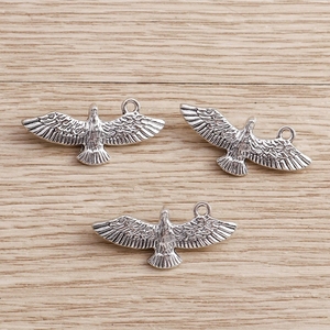 Antique <strong>Sliver</strong> Bronze Gold Color Alloy Eagle Hawk Charms Fit Bracelets Necklace DIY Jewelry Findings - Product Image 2