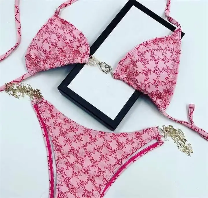 QY 2024 Mujeres Diseñador Traje de baño de lujo Marcas famosas Sexy Estampado de letras Bikini Traje de baño Diseñador Traje de baño