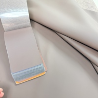 Siège de voiture CYF MC en cuir PU avec doublure en microfibre, épaisseur 1,2 mm, texture superfine gaufrée, imperméable et résistant à l'eau