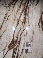 Carreaux aspect marbre brillant de luxe 900x1800mm - Carreaux personnalisables pour projets commerciaux