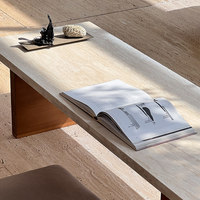 Table basse rectangulaire en travertin de style nordique pour salon, base en bois, plateau en pierre naturelle, idéale pour hall d'hôtel