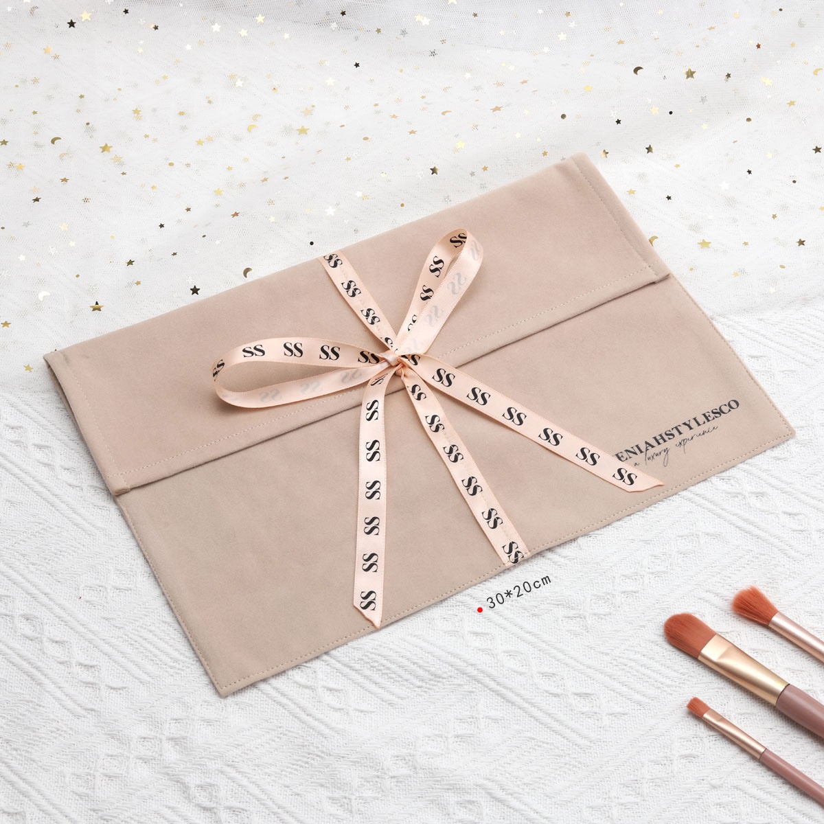 High End Custom Logo Printed Suede Hair Gift Packaging Envelope Pouch With Ribbon Luxury Velvet Shoe Clothes Wallet Dust Bag detail