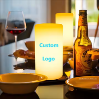 Lampe de table LED cylindrique à logo personnalisé, alimentée par batterie, pour restaurant, bar, café, chambre à coucher et hôtel, lampe de table décorative