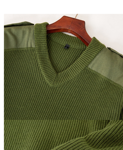 DFS0904 Sweaters tactiques pour hommes en vert olive avec poches sur les manches et autres accessoires - Product Image 6