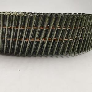 Los proyectos exteriores exigen estabilidad. Elija clavos de acero en rollo para paneles de techos, <span class=keywords><strong>postes</strong></span> de cercas y sistemas de estructura de construcción. - Product Image 2
