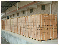 Appendiabiti rotondi in legno e ferro personalizzabili con logo, flessibili e multifunzione, per costumi da bagno, da bagno, soggiorno e abbigliamento. - Product Image 4