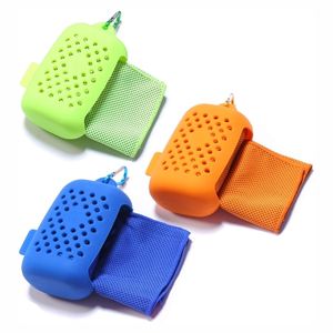 Toalla de enfriamiento de toalla Pva fresca instantánea de microfibra de alta calidad con funda de silicona - Product Image 1