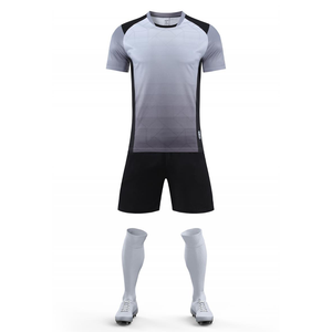 2025 Professional Custom Internat ional Retro Fußball trikot Großhandel Fabrik Custom Logo Fußball trikot mit Sublimation design - Product Image 1