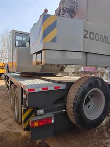 Venta caliente Zoomlion ZTC700V Camión Grúa Excelente rendimiento Equipo usado Caja de cambios Bomba de motor-Buena relación calidad-precio - Product Image 3