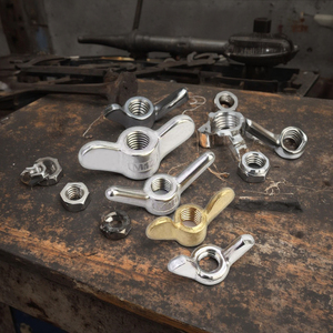 Boulon <span class=keywords><strong>à</strong></span> oreilles <span class=keywords><strong>à</strong></span> vis papillon personnalisable avec écrou zingué et écrous <span class=keywords><strong>à</strong></span> œil <span class=keywords><strong>à</strong></span> tête <span class=keywords><strong>plate</strong></span> pour applications industrielles - Product Image 3