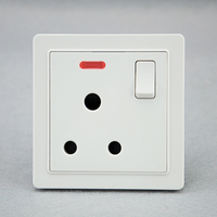 Stop Kontak Dinding Putih 1 Gang 3 Pin Bulat dengan Saklar dan Neon, Standar Inggris 15A 250V, Harga Pabrik, Garansi 15 Tahun