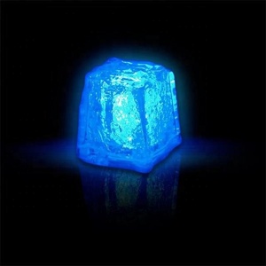 Accueil Bar Logo Printing Square Shape Glow Cubes <span class=keywords><strong>de</strong></span> glace <span class=keywords><strong>en</strong></span> plastique - Product Image 6