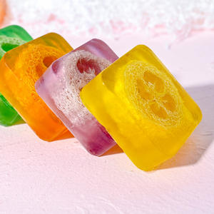 Jabón Natural de Limón y Lufa Hecho a Mano con Aceites Esenciales para la Limpieza Facial y Corporal, Blanqueador, Barra de Rosa - Product Image 4