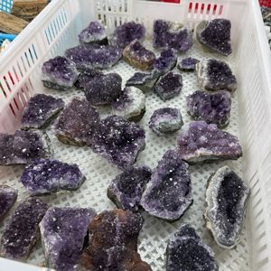 Tinh thể thạch anh tím tự nhiên thô, cụm thạch anh tím dạng <span class=keywords><strong>geode</strong></span>, mẫu đá dùng cho chữa bệnh bằng năng lượng, đồ thủ công bằng đá làm thủ công - Product Image 1