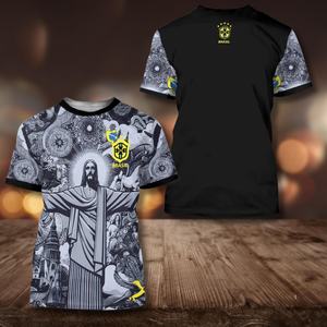 Camiseta con gráfico inspirado en Brasil, patrones barrocos negros, arte del monumento de Río, camiseta audaz de estilo urbano para fanáticos de la cultura - Product Image 1