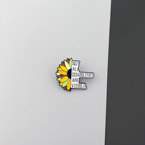 Insignias metálicas personalizadas con <span class=keywords><strong>palabras</strong></span> y frases creativas <span class=keywords><strong>en</strong></span> inglés, estilo europeo <span class=keywords><strong>americano</strong></span>, broches de aleación con citas clásicas para bolsos. - Product Image 1
