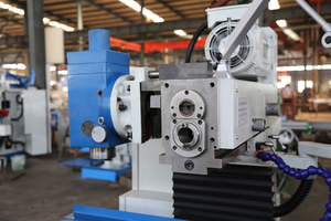 UM-300A(XL8132) 金属切屑常规铣床立式通用工作台手动磨坊壁式机械 - Product Image 5